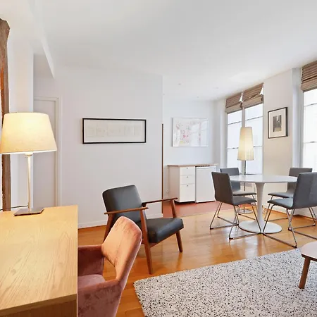 Appartamento For Work In Center