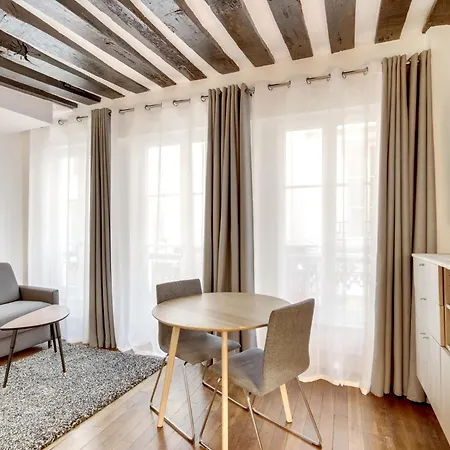 For Work In Center Appartamento Parigi