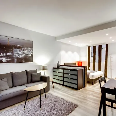 For Work In Center Appartamento Parigi