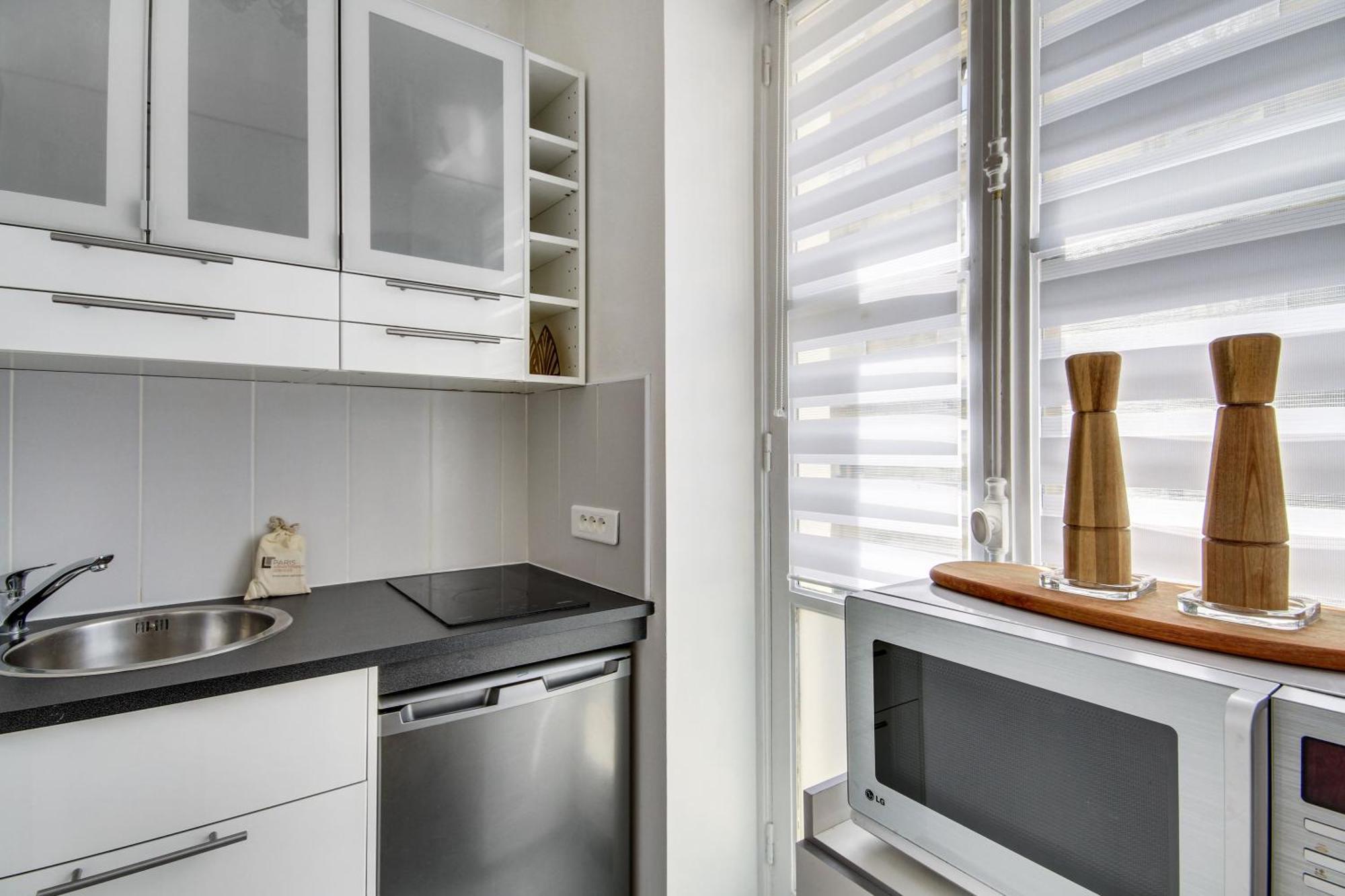 For Work In Center Apartment