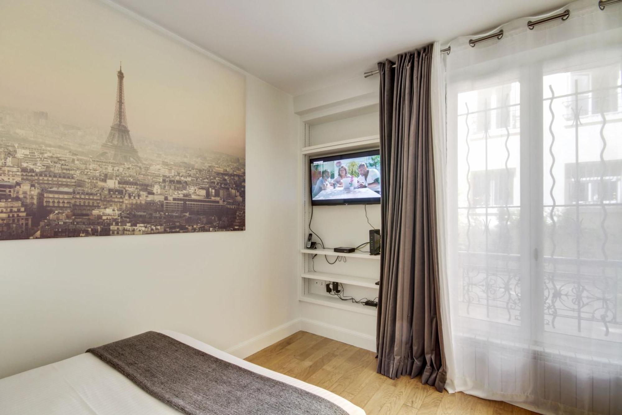 For Work In Center Apartment *