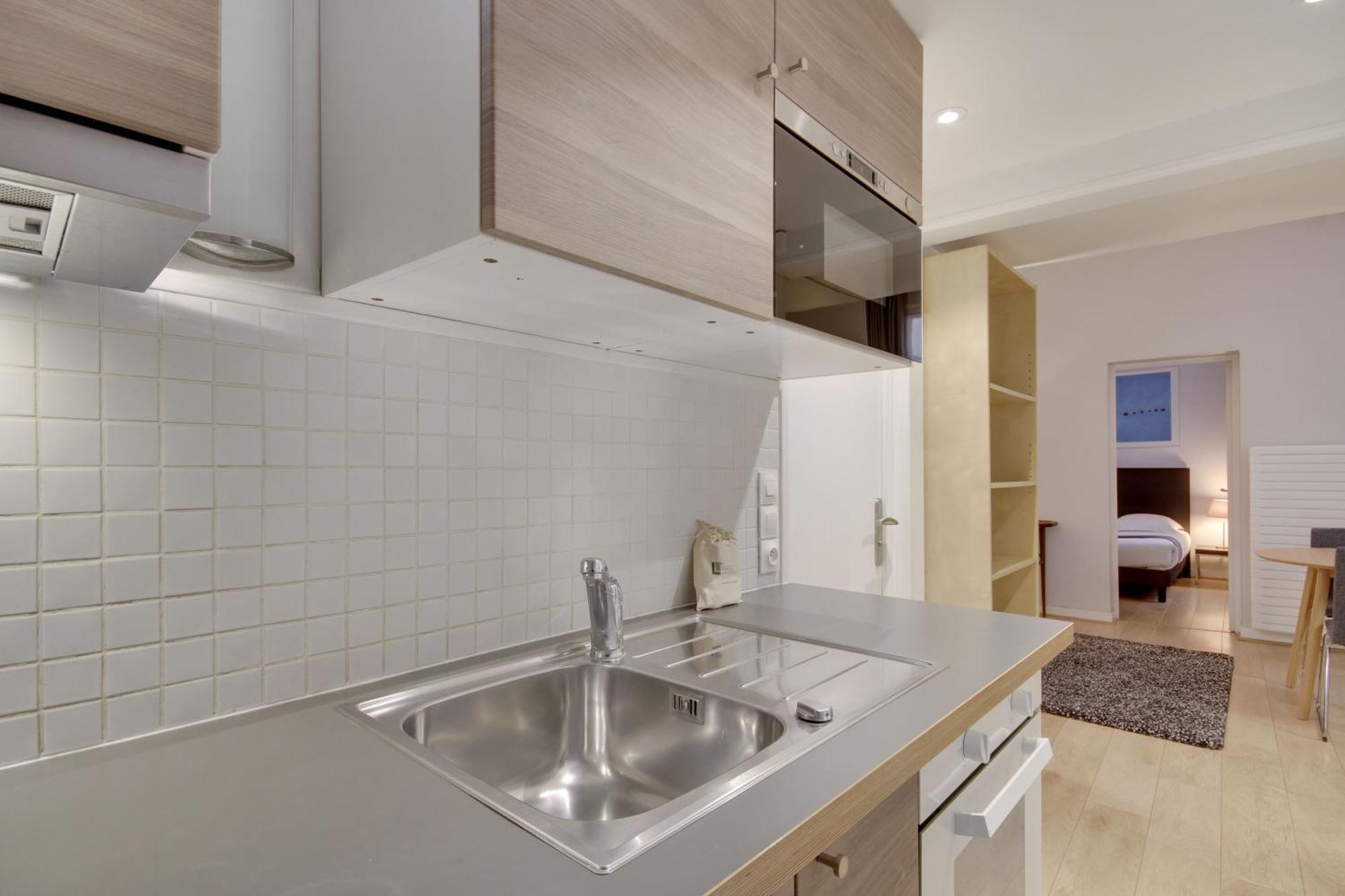 For Work In Center Apartment