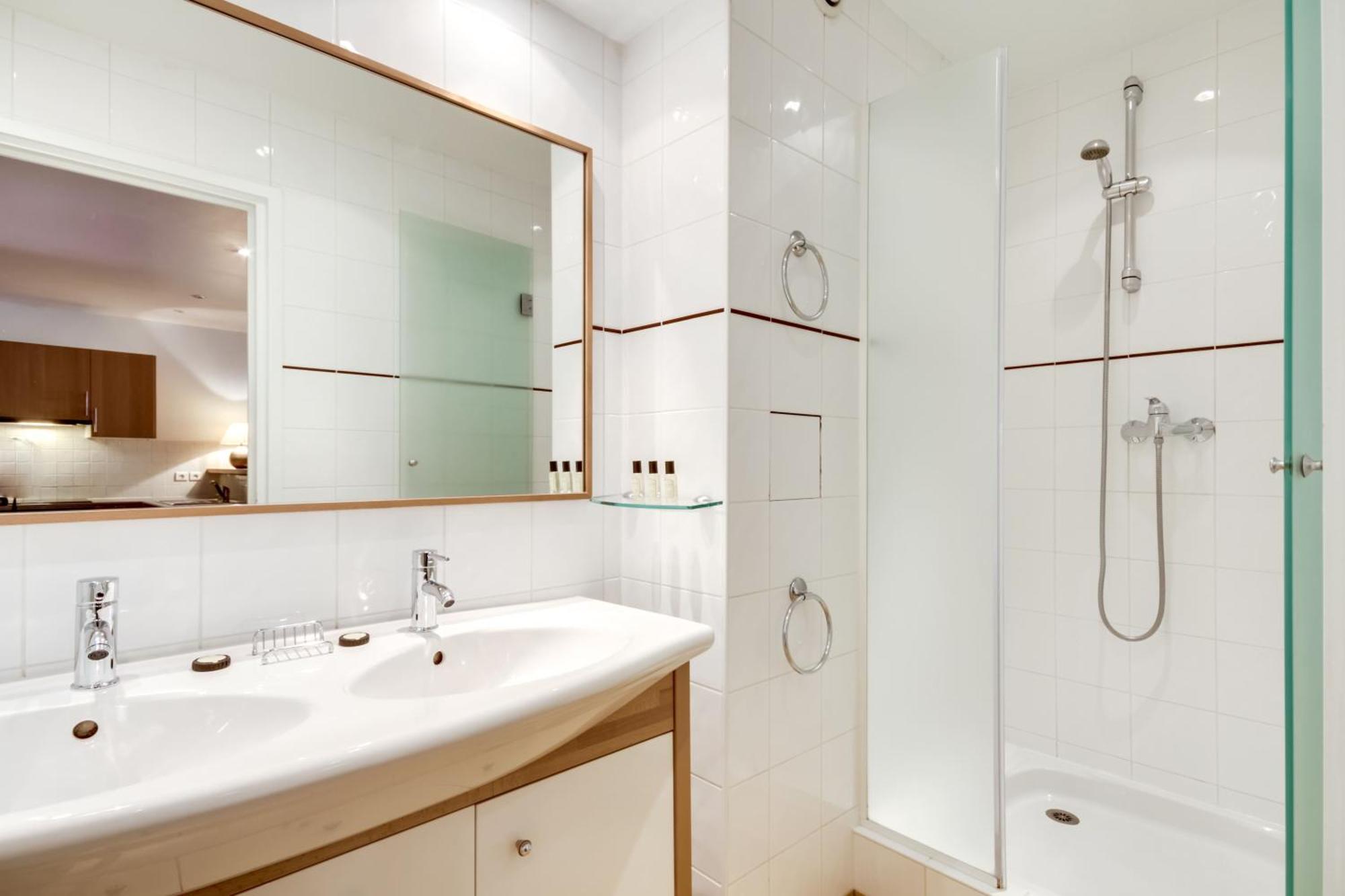 For Work In Center Apartment