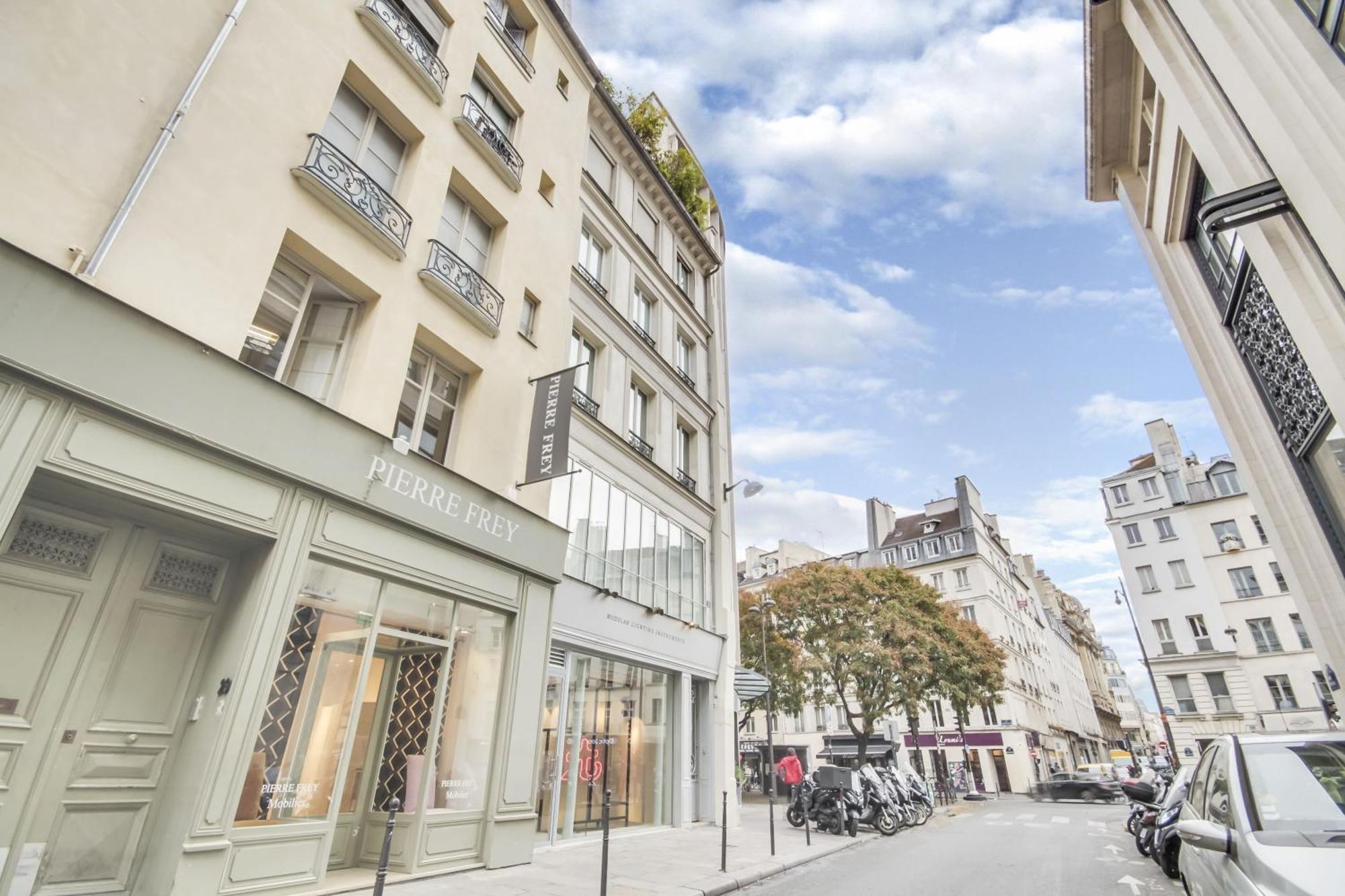 Apartment For Work In Center *