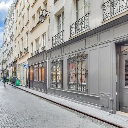 Apartment For Work In Center Paris