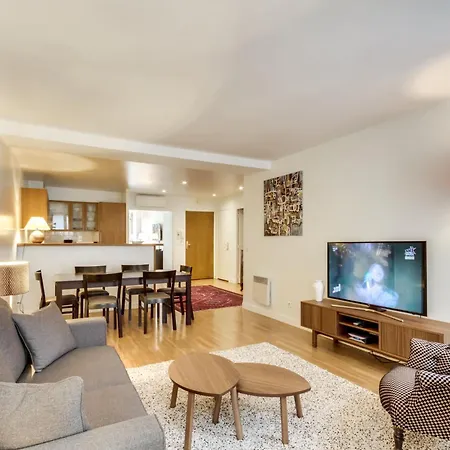 For Work In Center Apartment