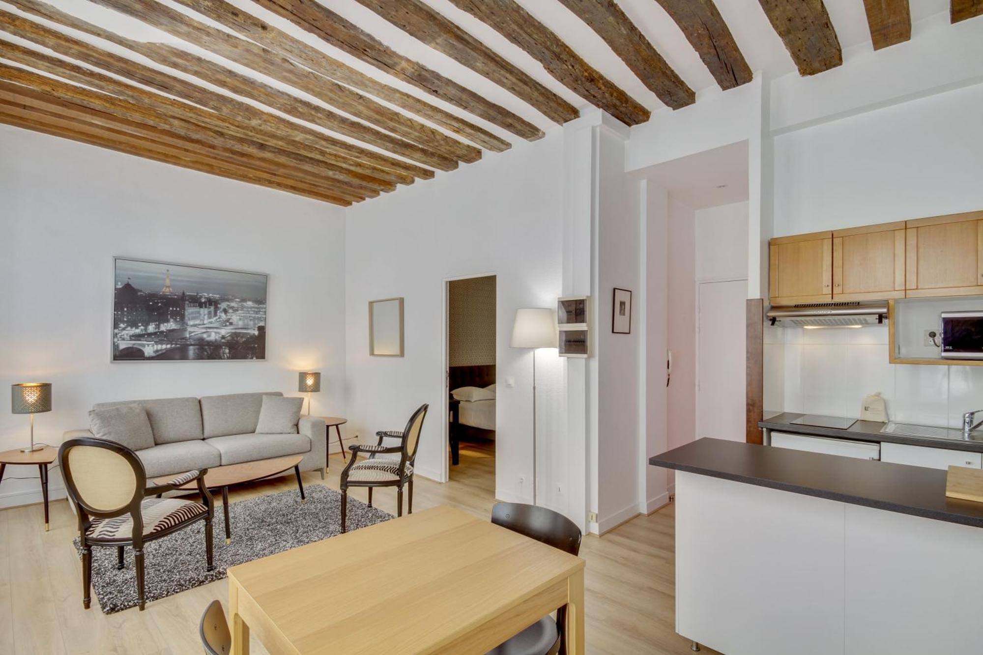 For Work In Center Appartamento *