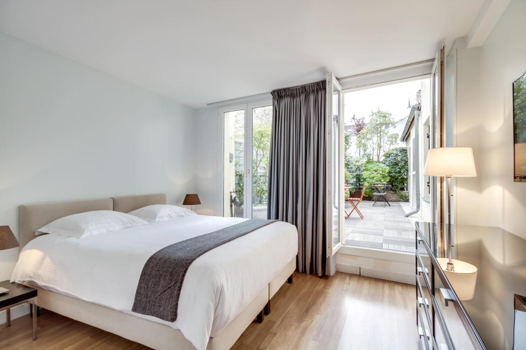 For Work In Center Appartamento Parigi